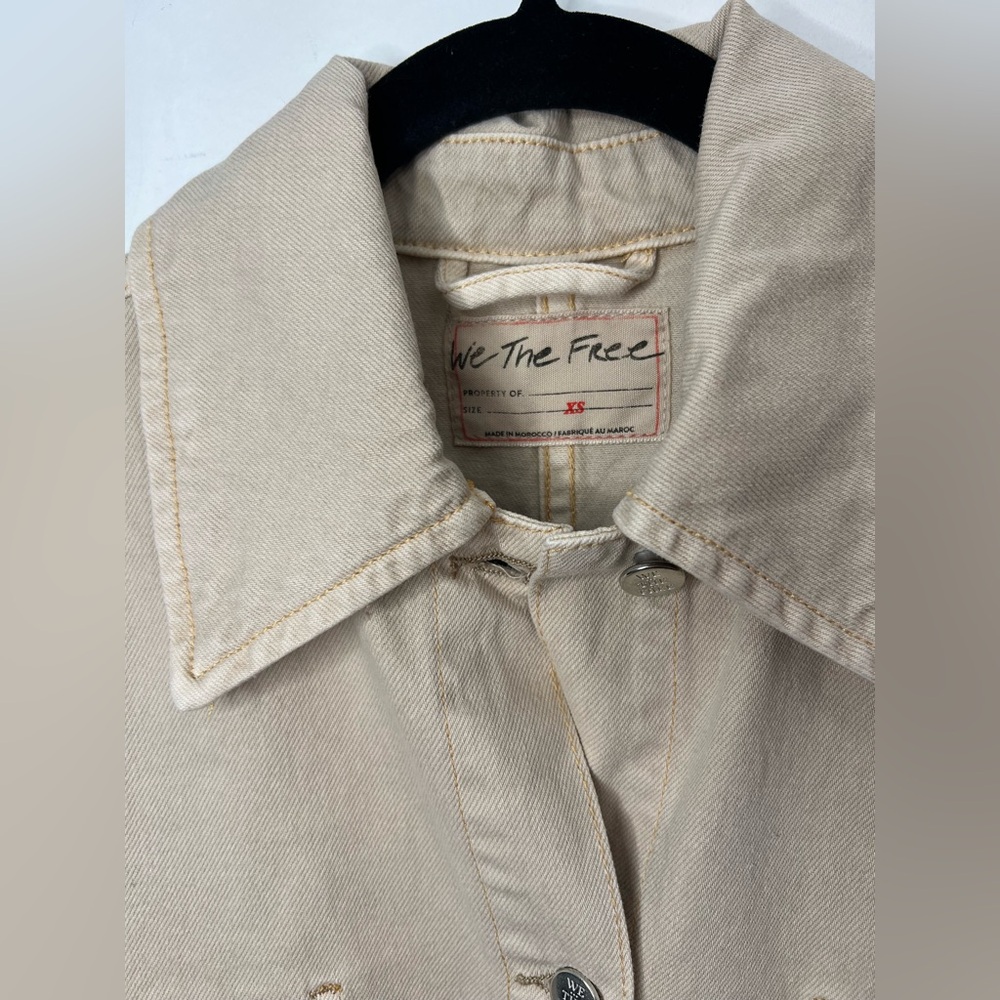Free People We The Free Avery Chore Denim Jacket in Ivory Size XS NWT - Picture 3 of 12